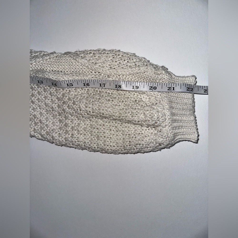Line & Dot White Cable Knit Sweater Size M Bishop Sleeves Cotton Open Weave Cozy - Picture 9 of 9